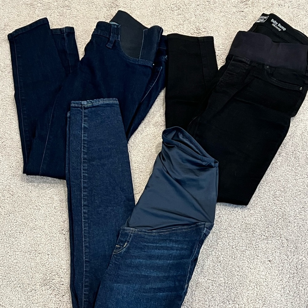 NWOT Maternity Jeans